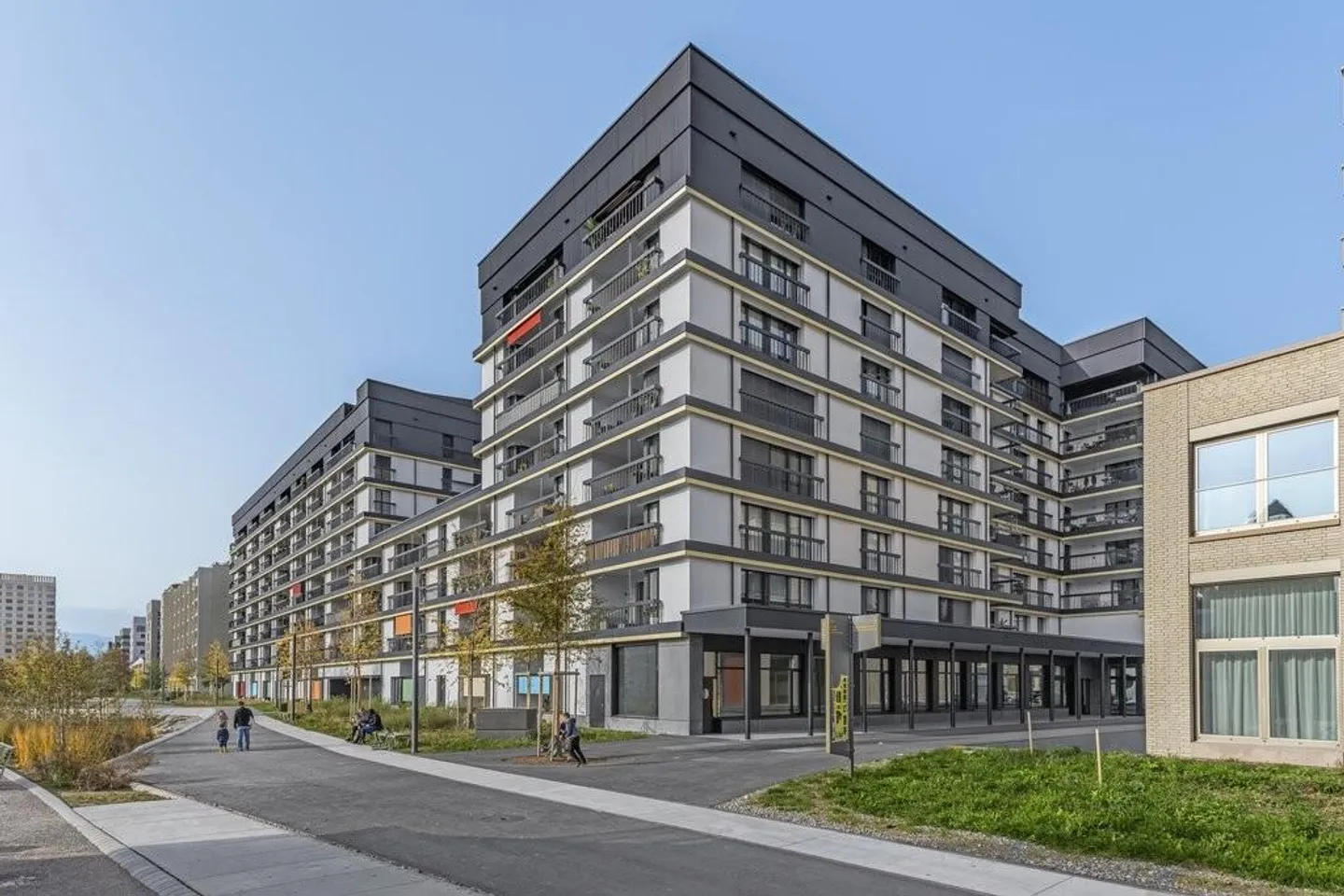 Sonnenstrahlen, Pool und Familienglück warten auf Sie! - Foto 1 von 12