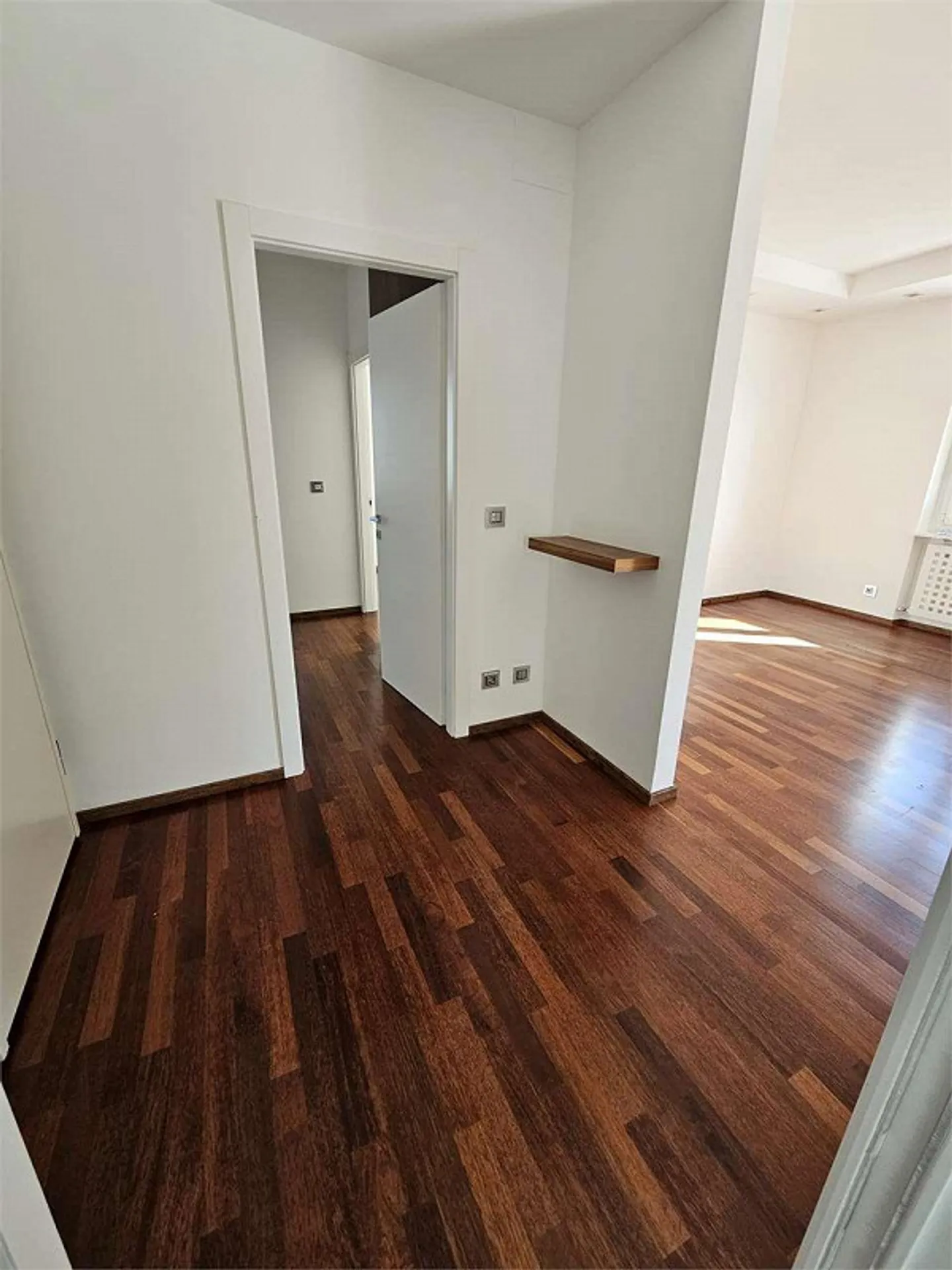 Lugano centro, ufficio con ampio terrazzo - Foto 7 di 13