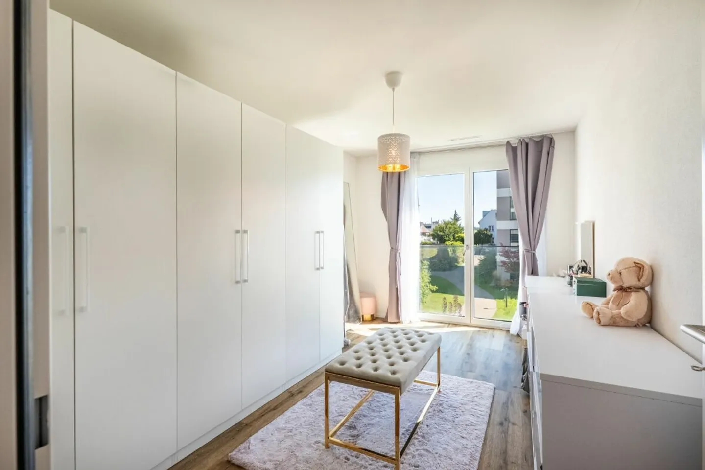 Appartamento esclusivo di 4,5 locali con loggia in una comunità fiscalmente attraente - Foto 6 di 15