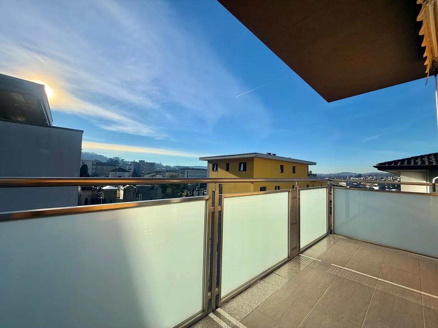 Appartamento in affitto - Foto 8 di 9