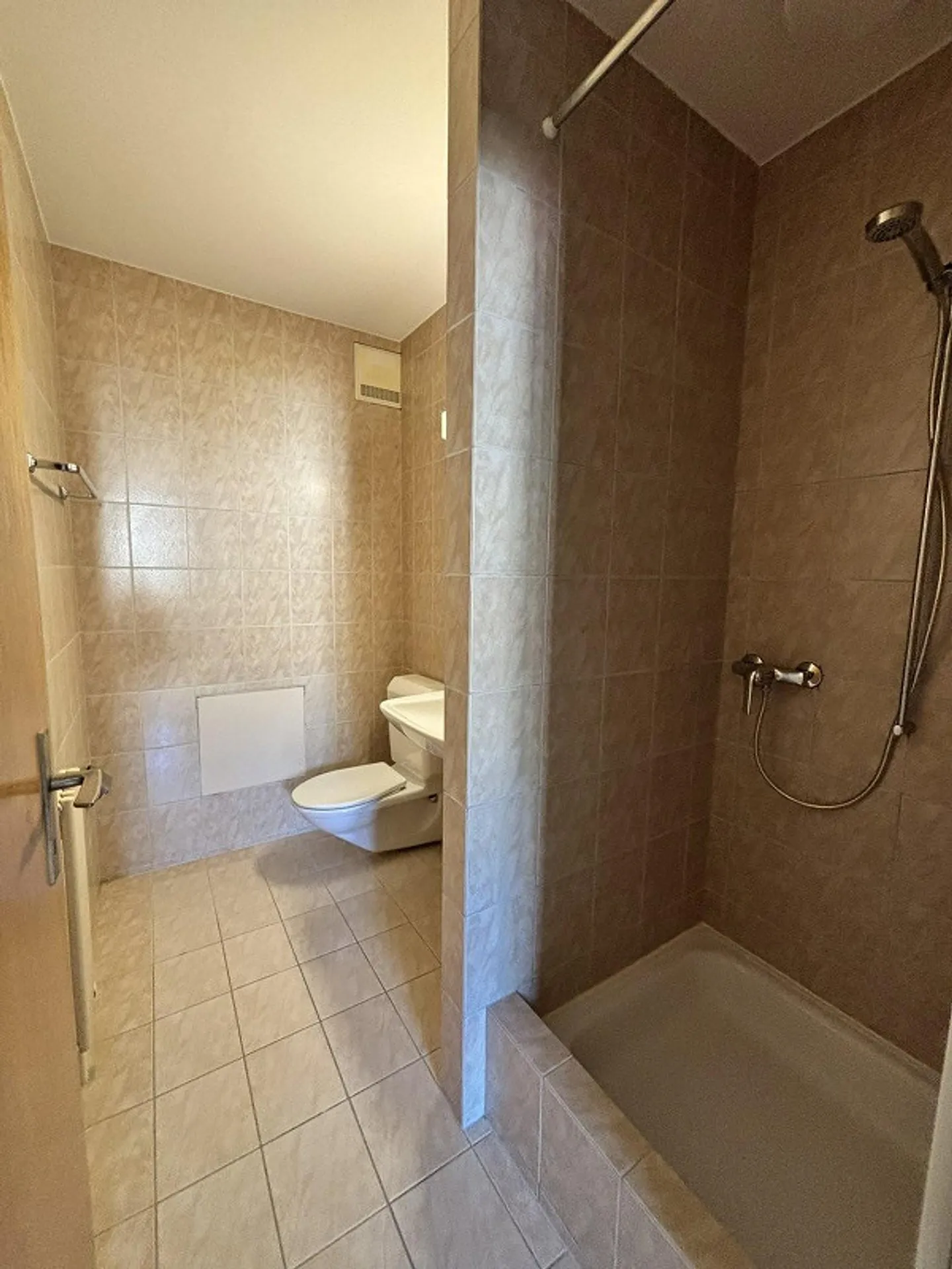 3-Zimmerwohnung im 1. OG in Niederdorf zu vermieten - Foto 9 von 10