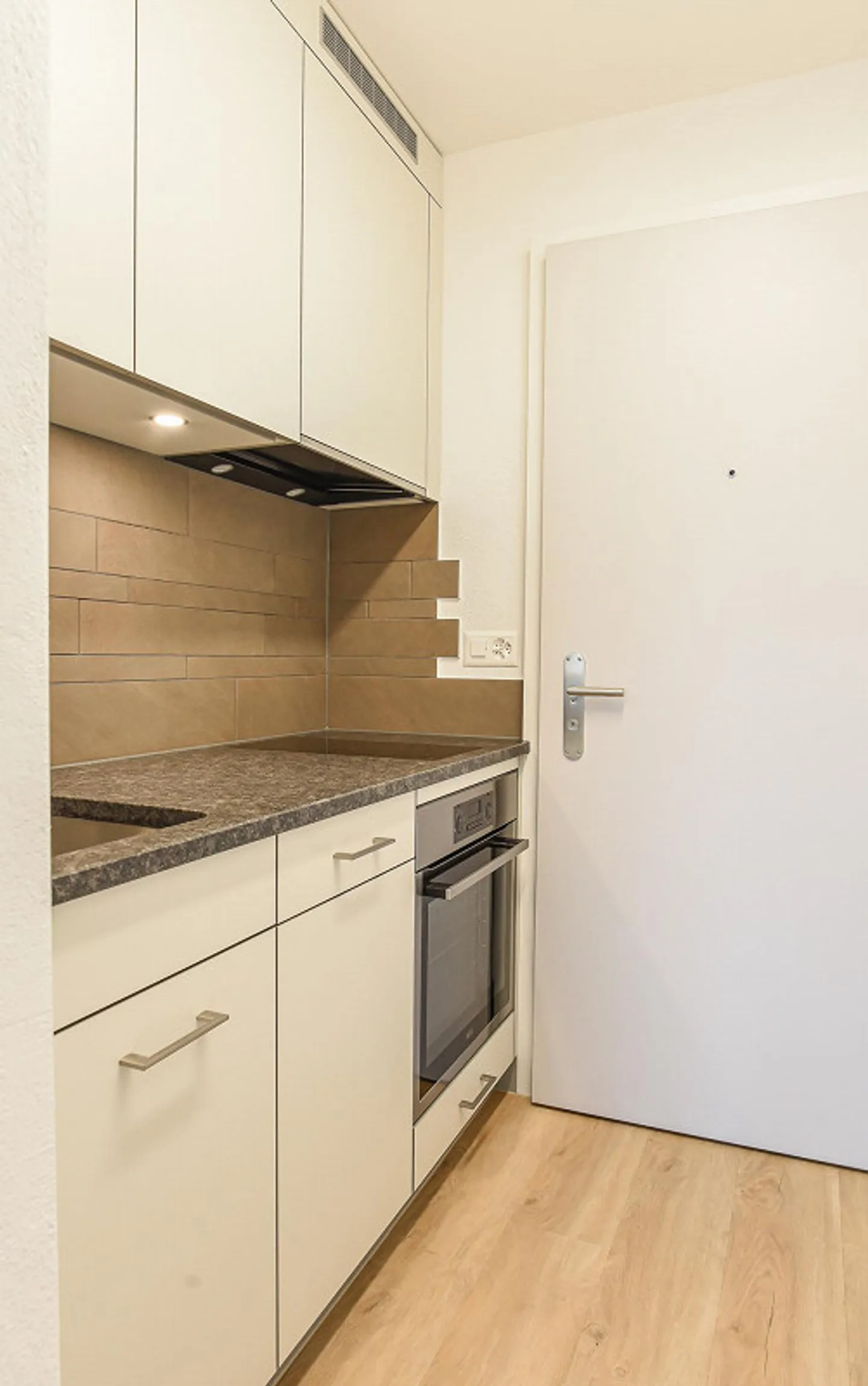 Modernes Studio im Zentrum von Grenchen - Foto 1 von 8