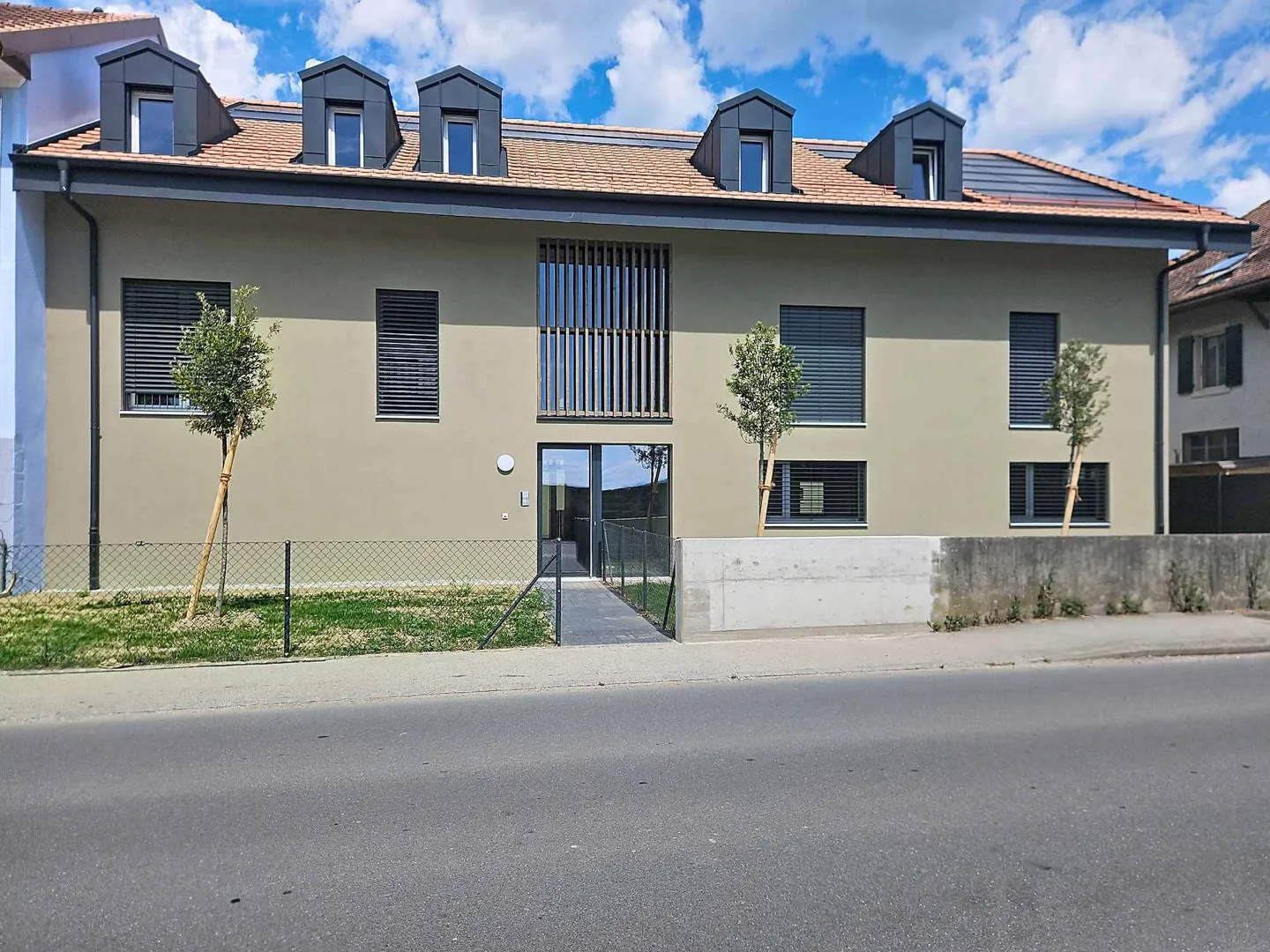 Nouvel appartement de 3,5 pièces avec balcon - Photo 1 sur 13