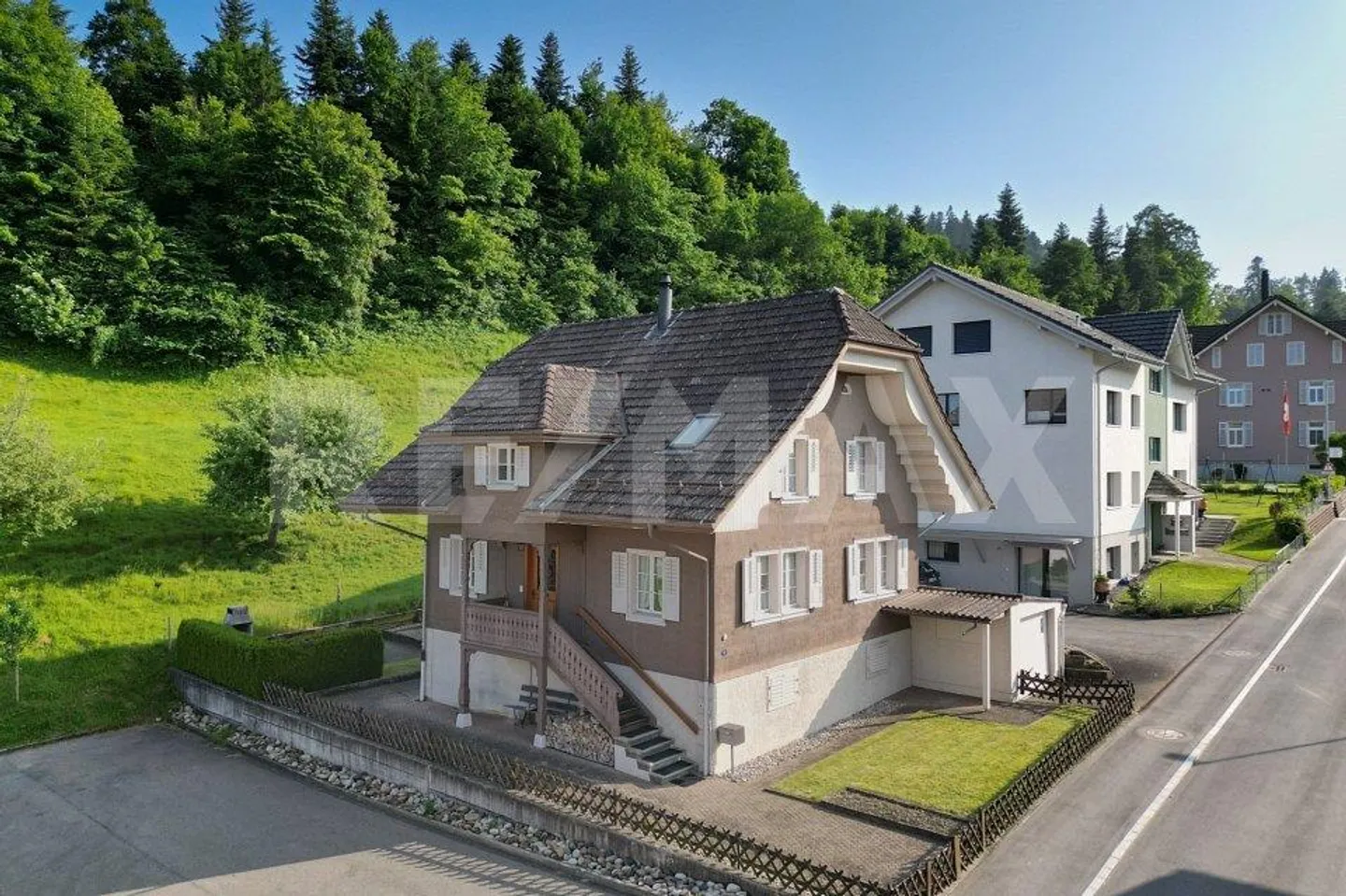 Detached Family House in the Heart of Romoos - Photo 1 of 13