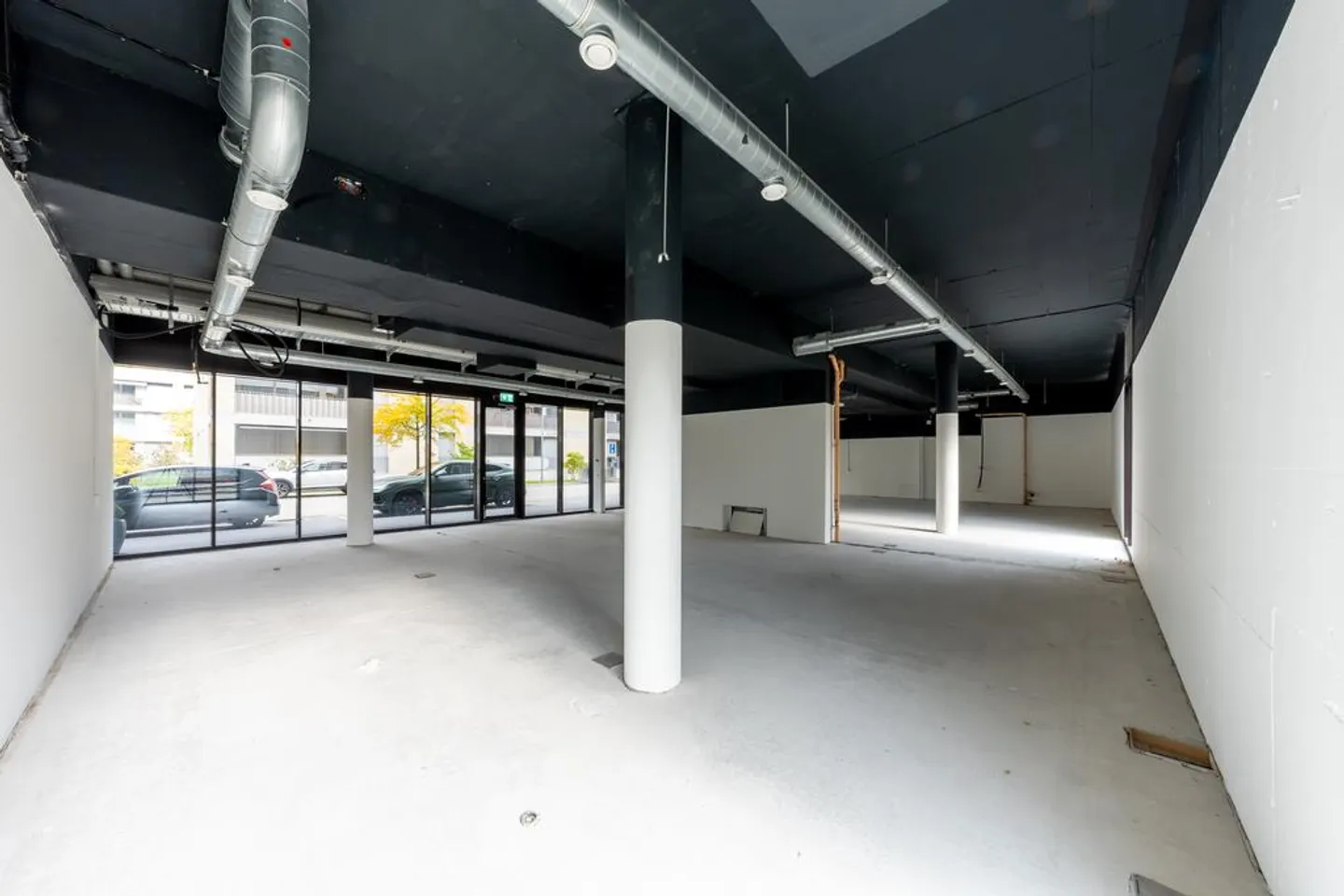 Spazio commerciale/ufficio da 103m2 a 230m2 in affitto direttamente alla stazione ferroviaria - Foto 7 di 10