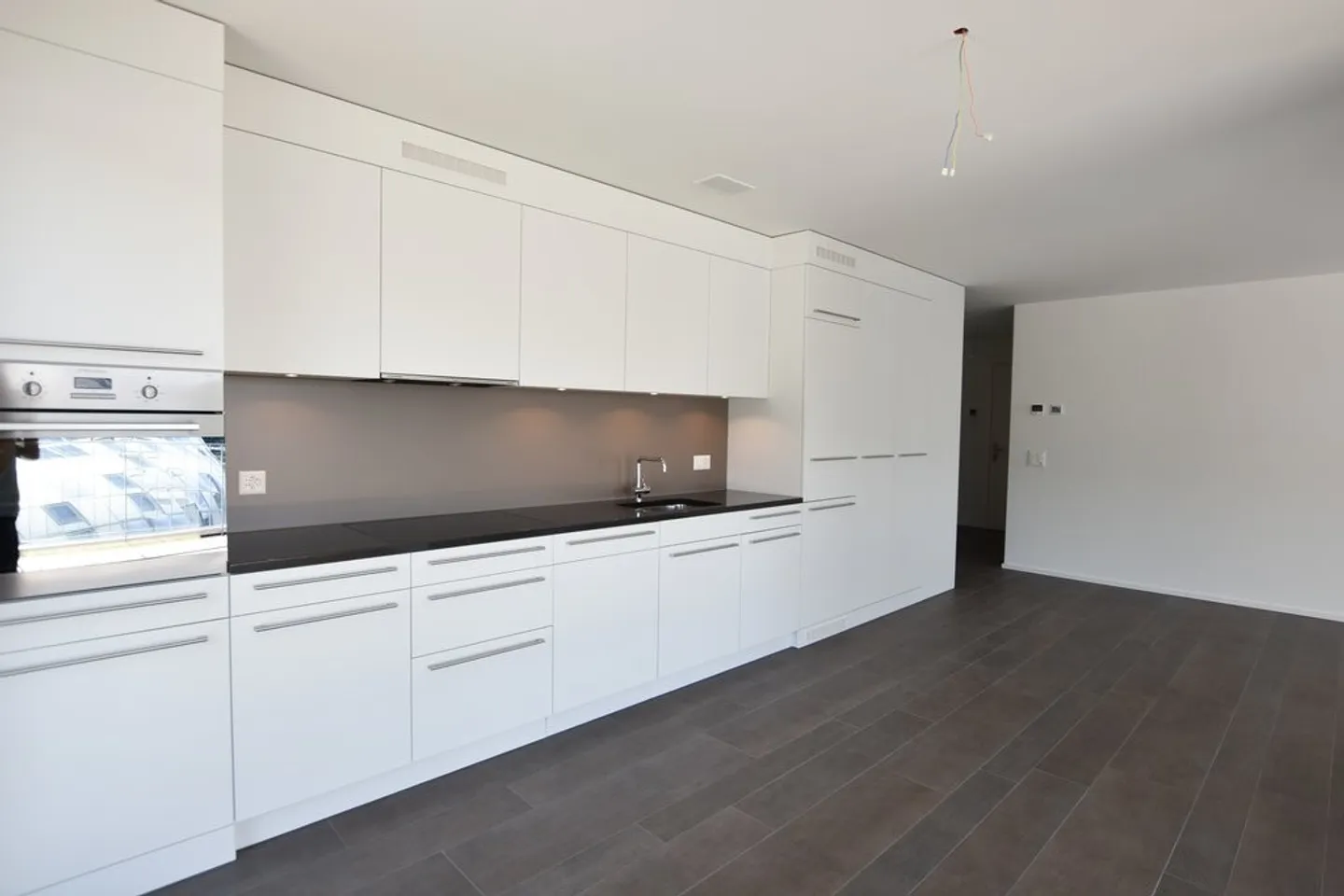 Appartamento moderno di 3,5 locali in affitto al Jardin du Paradis - Foto 3 di 12