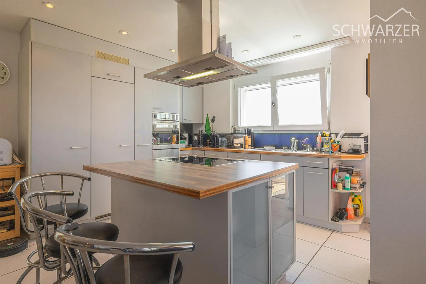 Arriver, vivre et se sentir bien - Appartement ensoleillé de 5,5 pièces avec vue dégagée, jardin et qualité de vie - Photo 5 sur 21