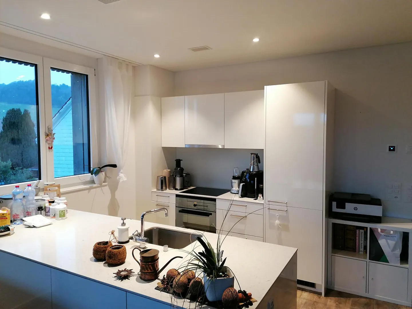 Beautiful modern apartment - Photo 3 of 13