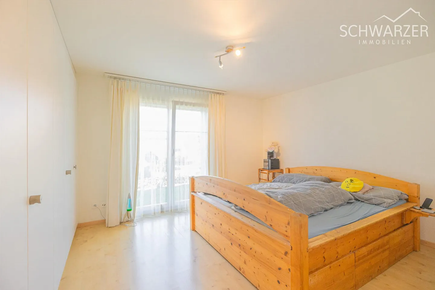 Arriver, vivre et se sentir bien - Appartement ensoleillé de 5,5 pièces avec vue dégagée, jardin et qualité de vie - Photo 10 sur 21