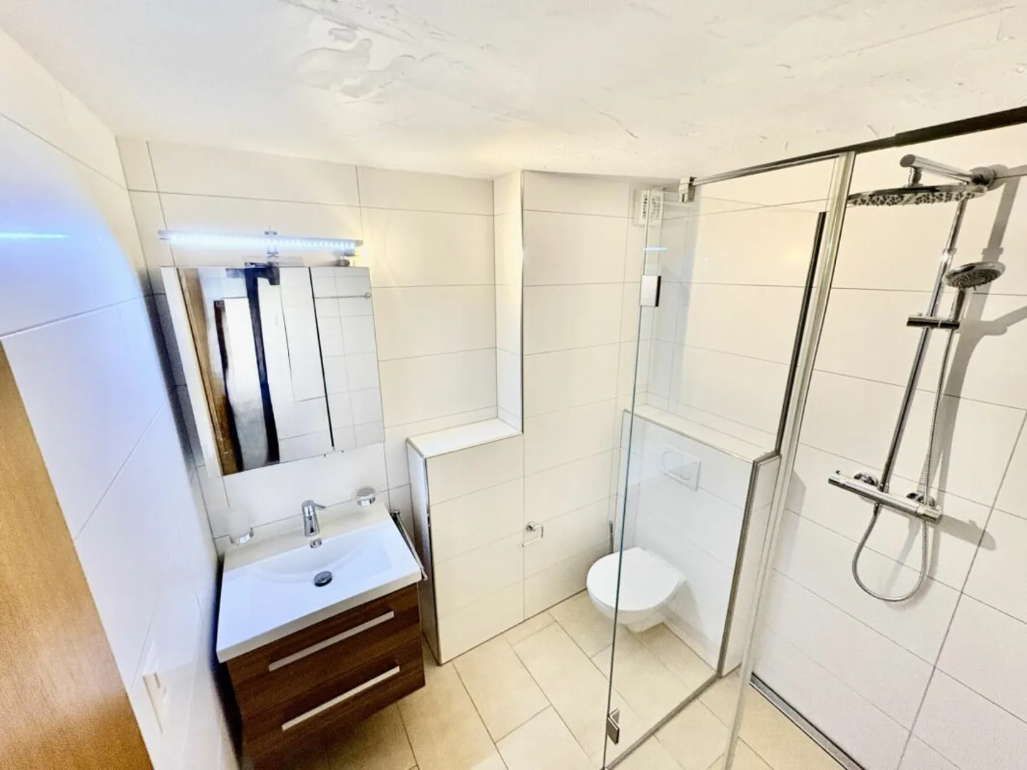 Geräumiges Zweifamilienhaus in der Natur - Foto 23 von 25