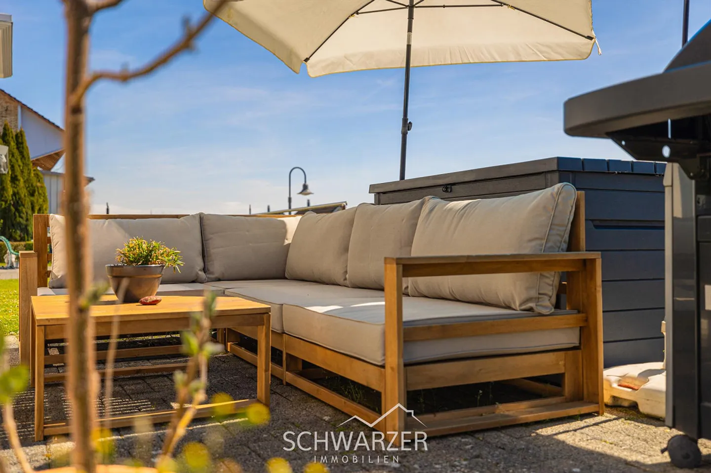 Arriver, vivre et se sentir bien - Appartement ensoleillé de 5,5 pièces avec vue dégagée, jardin et qualité de vie - Photo 15 sur 21