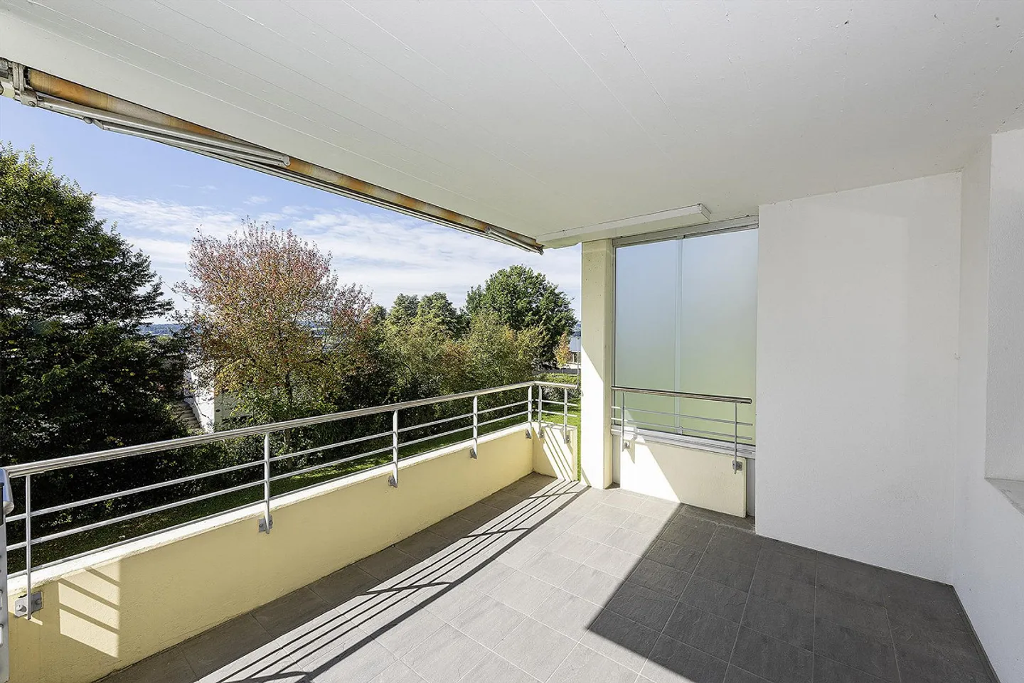 5.5-room apartment in a quiet location with a view - Photo 5 of 10