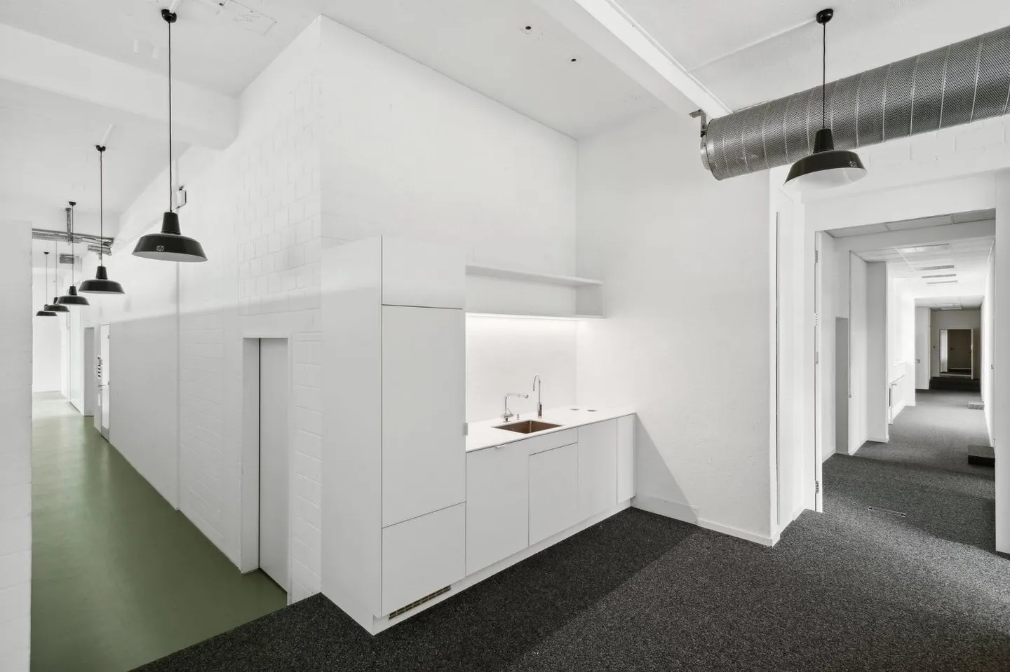 Modernes Büro mit Seesicht - Foto 6 von 7