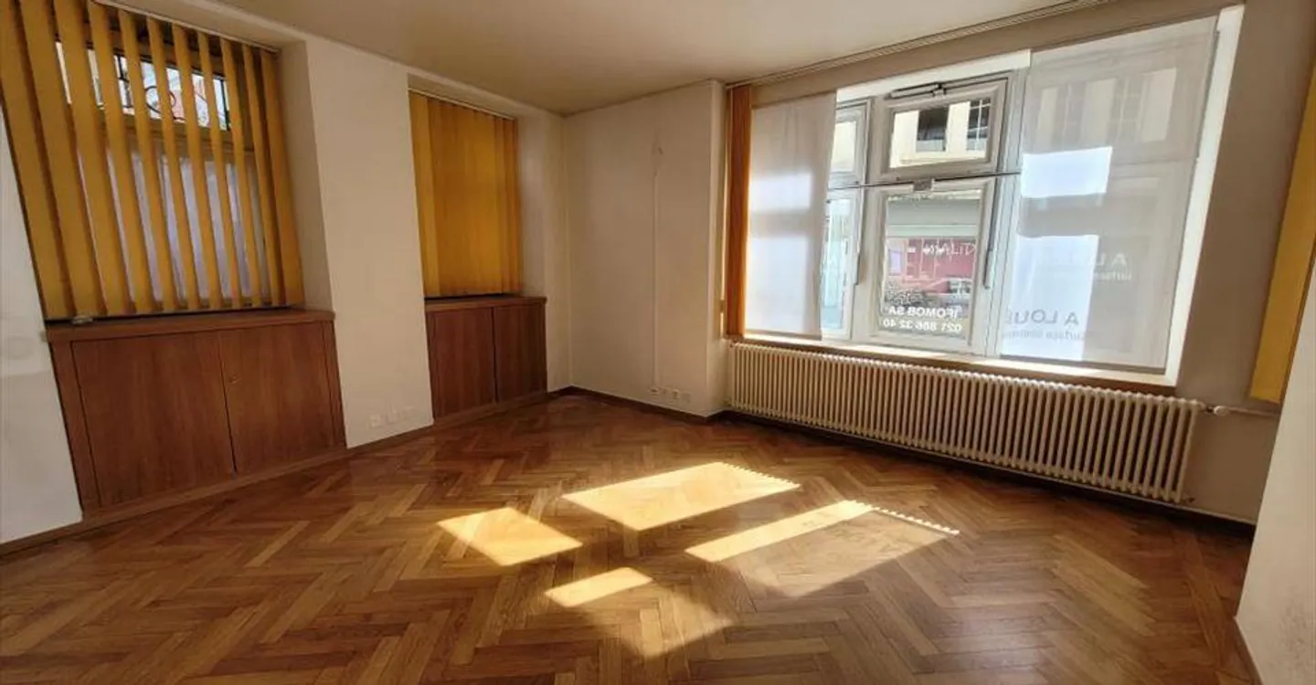 Gewerbefläche in Orbe - Foto 3 von 6