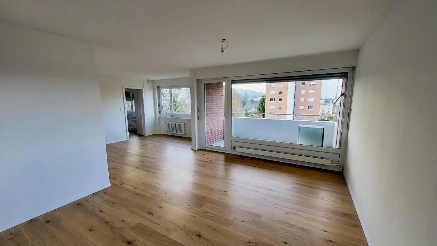 Appartement 4.5 pièces - Photo 3 sur 5