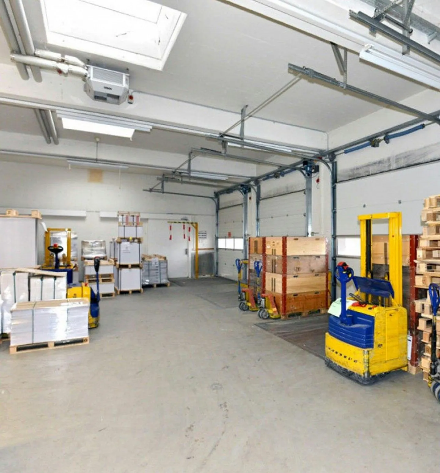 Grosszügige Gewerbe-/ Lagerflächen in Reinach (BL) - Foto 10 von 11