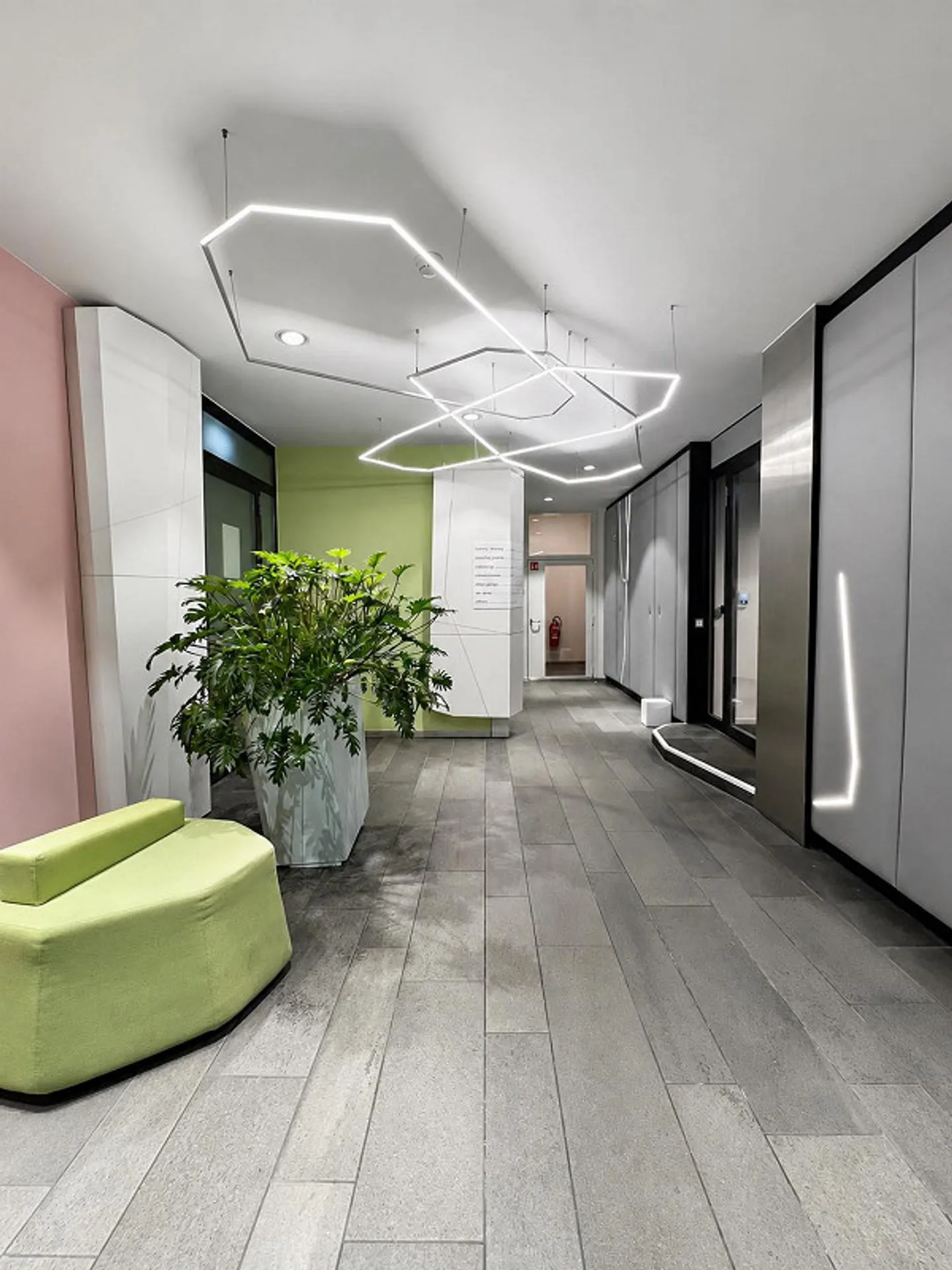 Spazio ufficio moderno in posizione centrale - 160 m2 - Foto 2 di 9