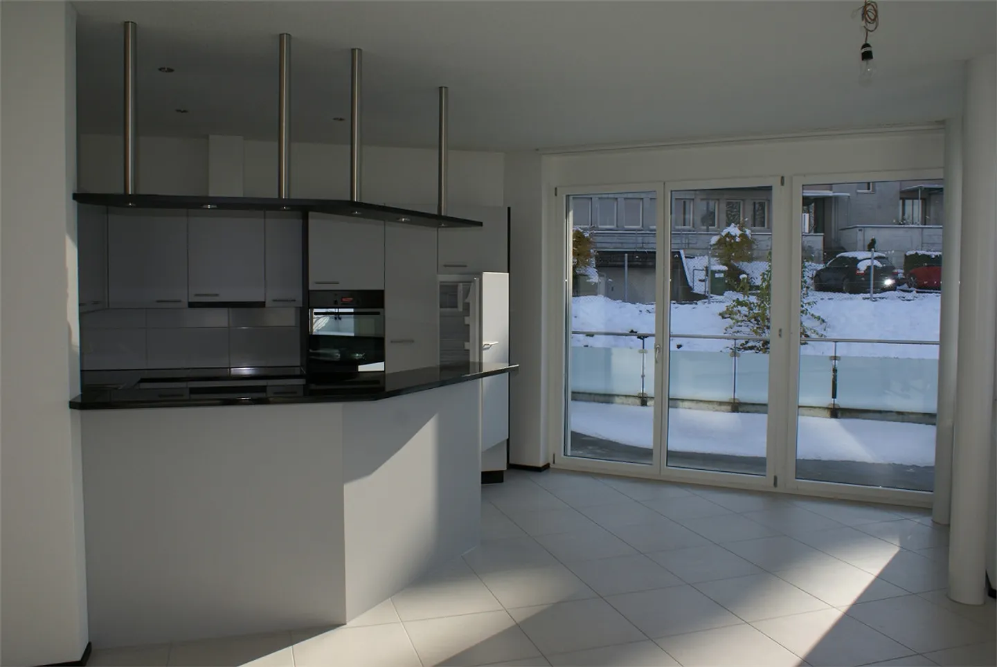 Geräumige Attikawohnung mit Terrasse - Foto 2 von 16