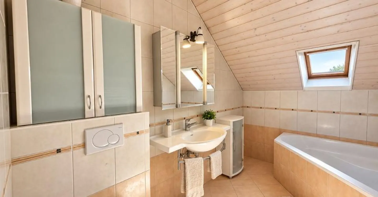Appartement spacieux avec vue - Photo 8 sur 11