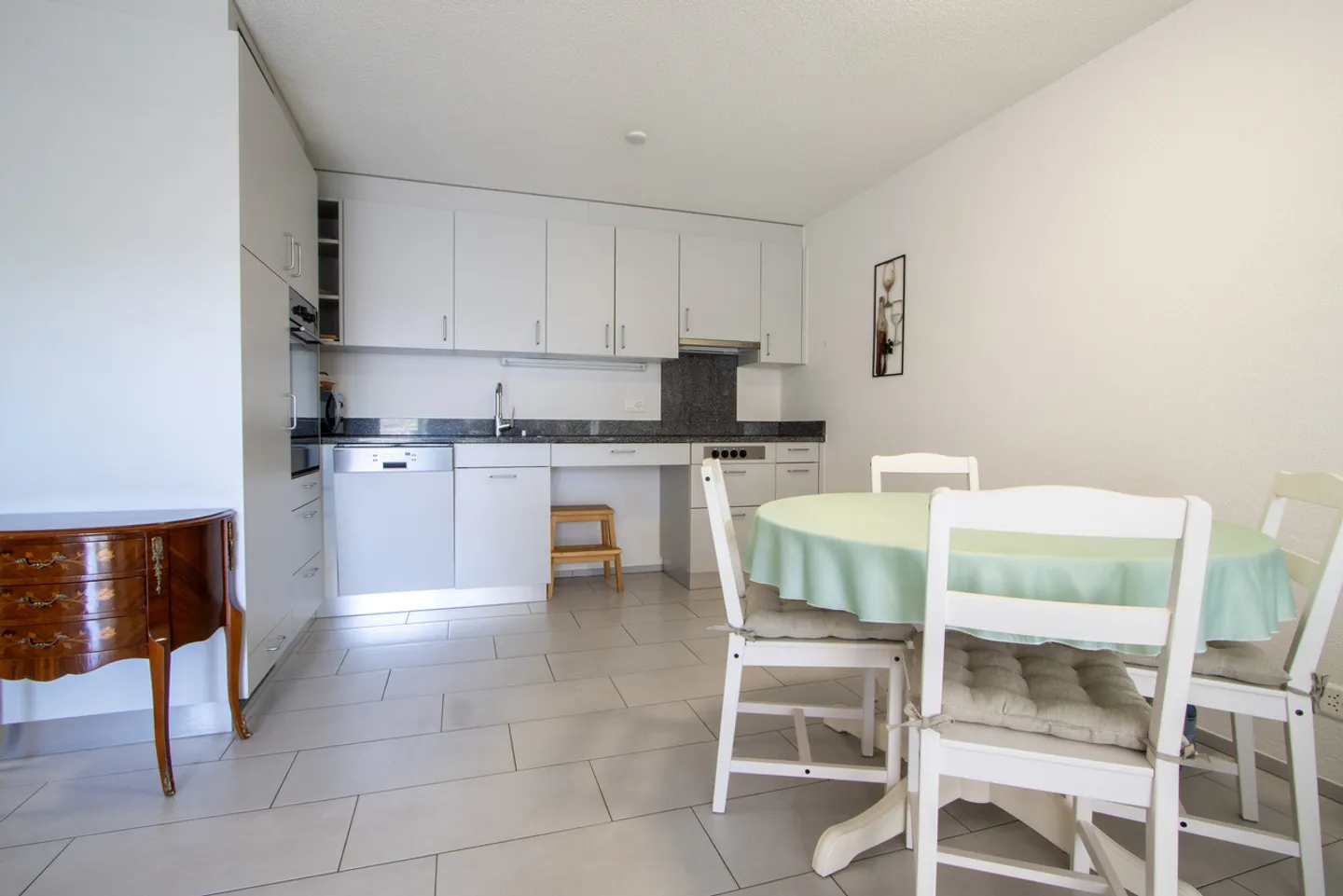 Geräumige Seniorenwohnung in Kallnach - Foto 3 von 8