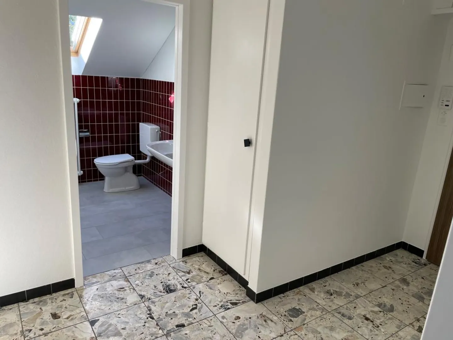 Renovierte Wohnung mit Aussicht - Foto 12 von 14