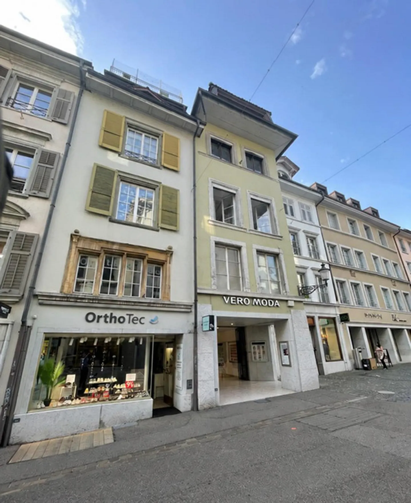 Charming, newly renovated 3.5-room apartment on the main street in Solothurn - Photo 1 of 13