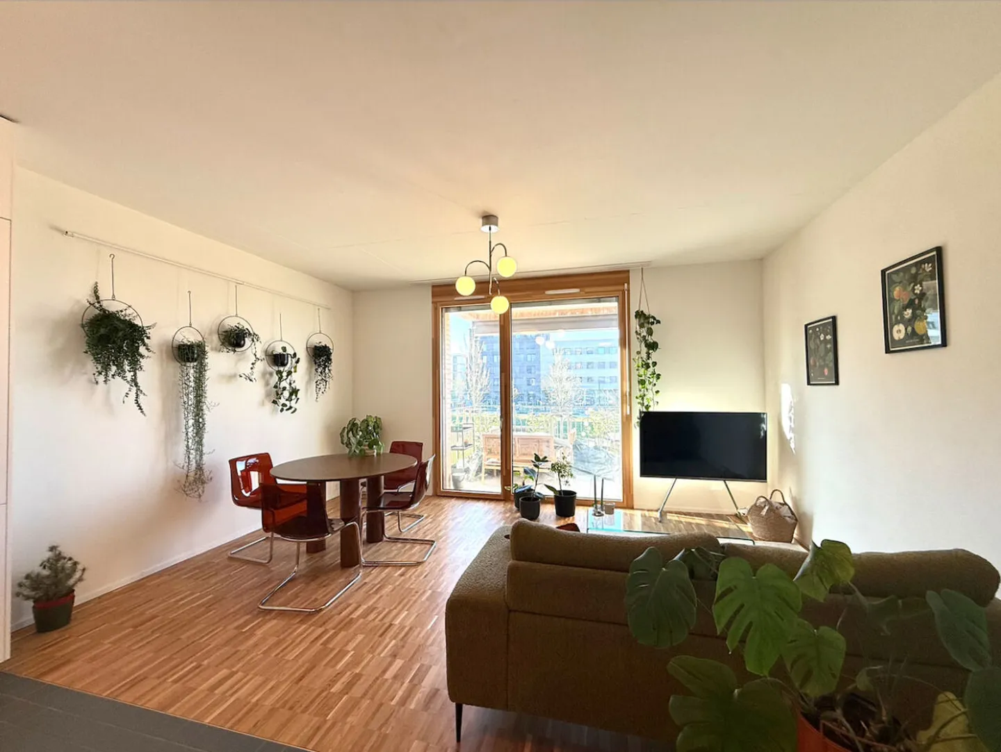 Magnificent 3.5-room apartment in Crissier - Photo 1 of 9