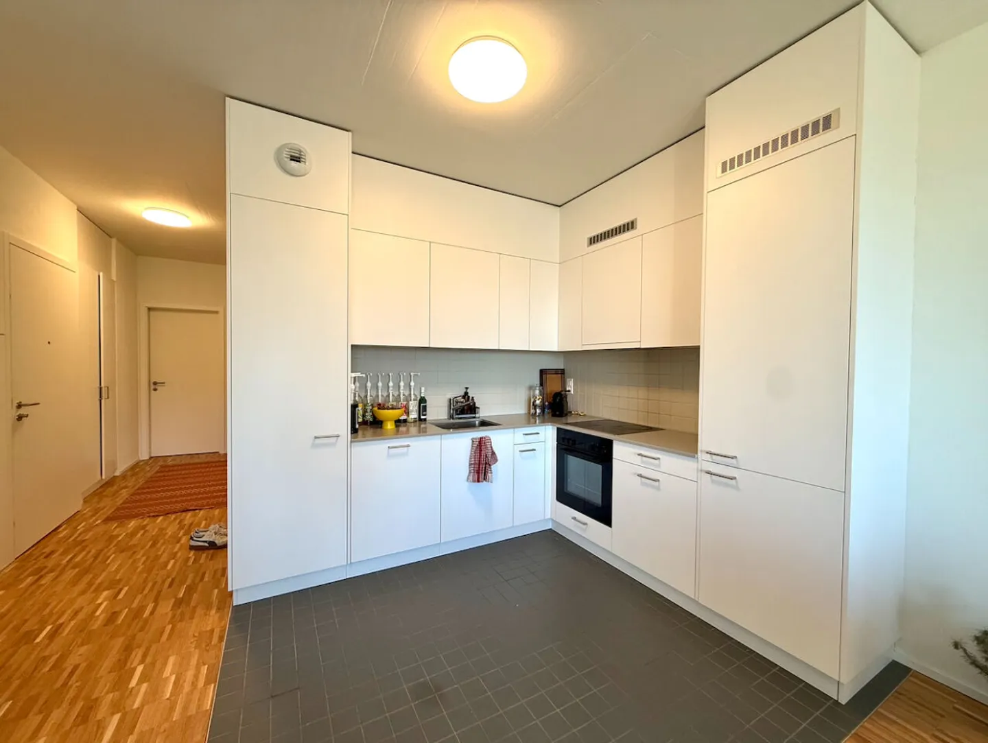 Magnificent 3.5-room apartment in Crissier - Photo 2 of 9