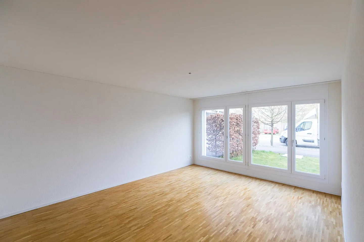 Moderne 3.5-Zimmerwohnung mit Garten - Foto 4 von 6