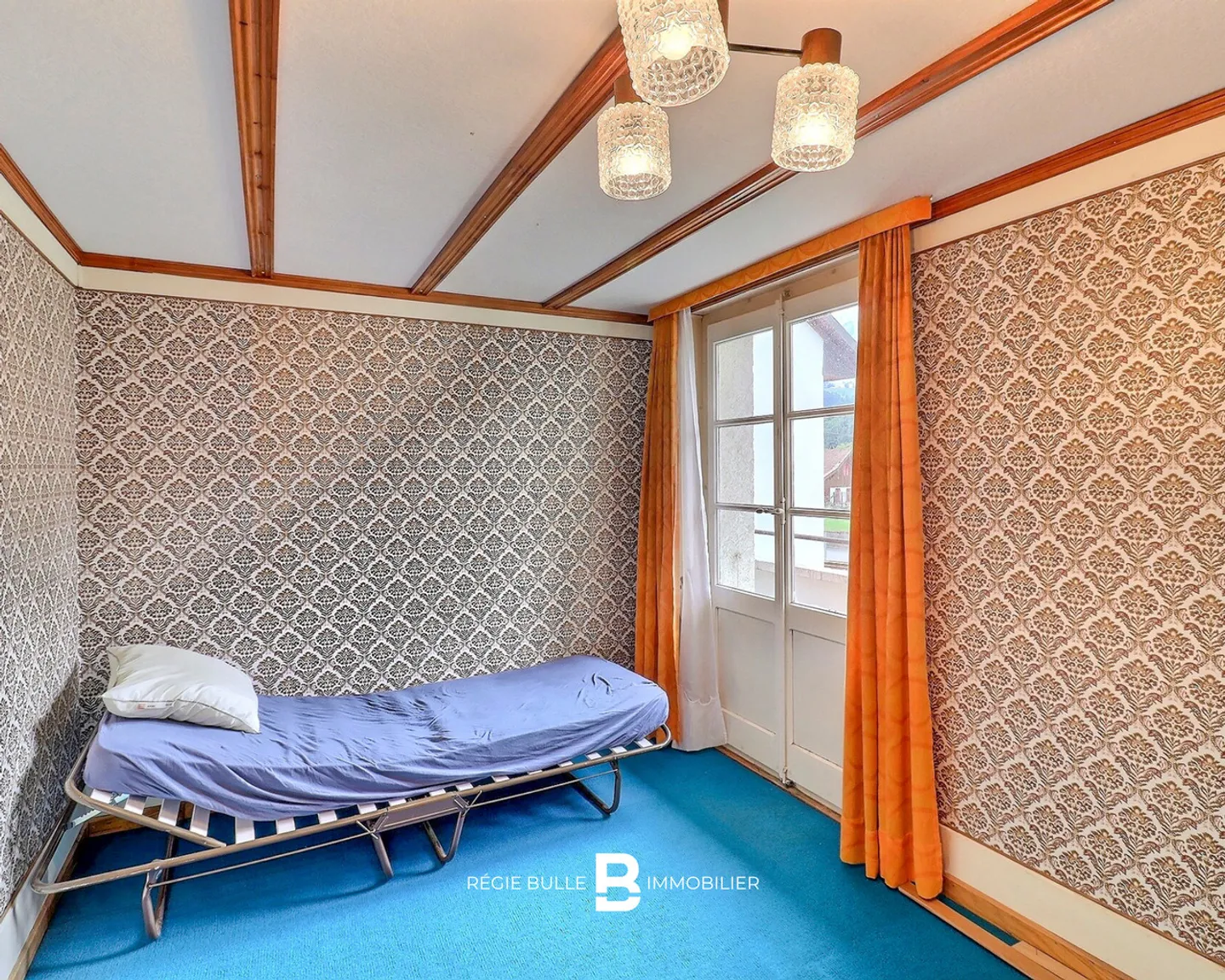 Haus im Dorfstil in Neirivue - Ideales Potenzial für Renovierung! - Foto 6 von 9