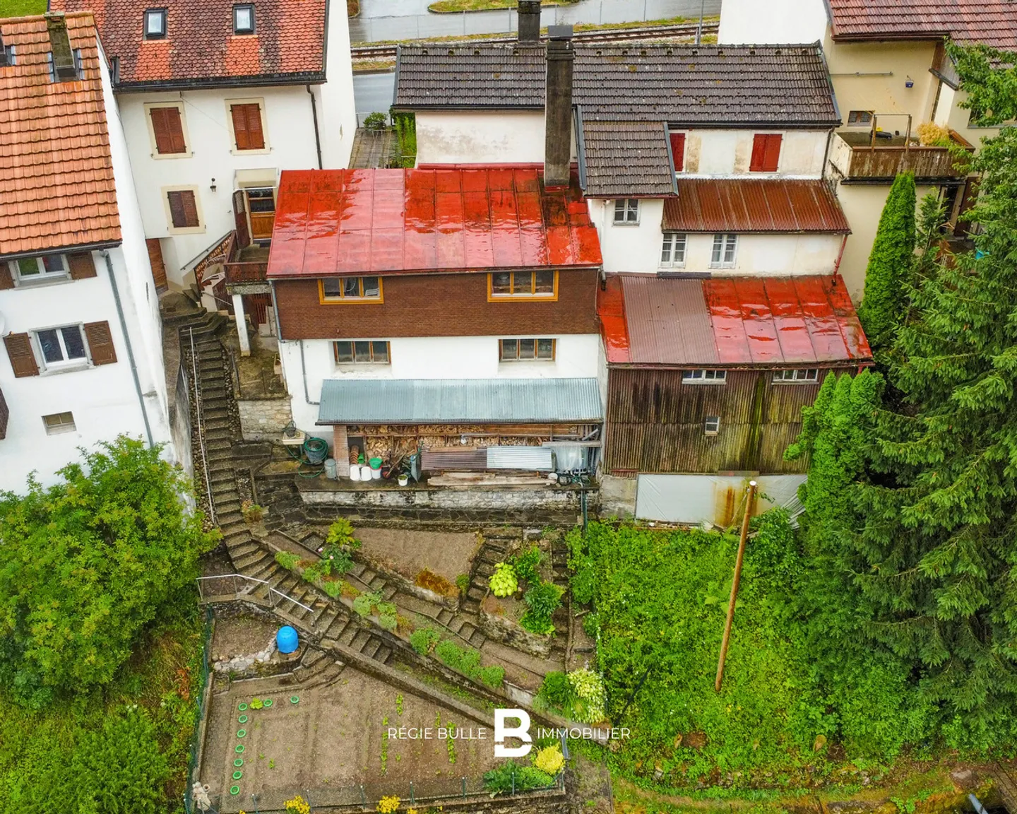 Haus im Dorfstil in Neirivue - Ideales Potenzial für Renovierung! - Foto 7 von 9