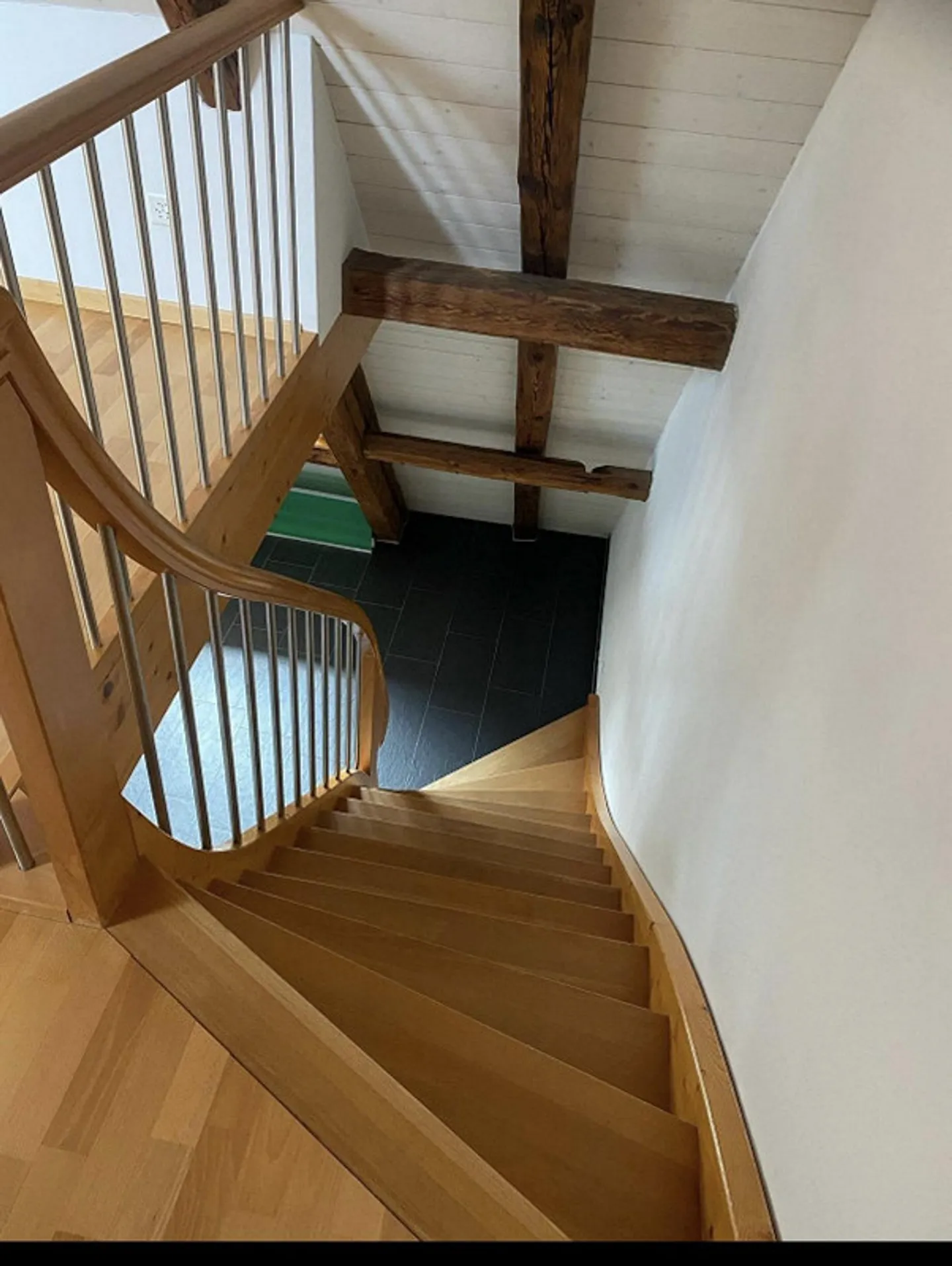 Appartamento duplex 2,5 locali con grande terrazza - disponibile immediatamente - Foto 8 di 13