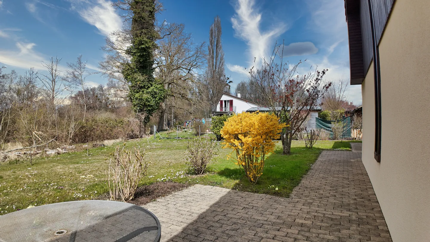 Maison Charmante avec Jardin - Photo 7 sur 22