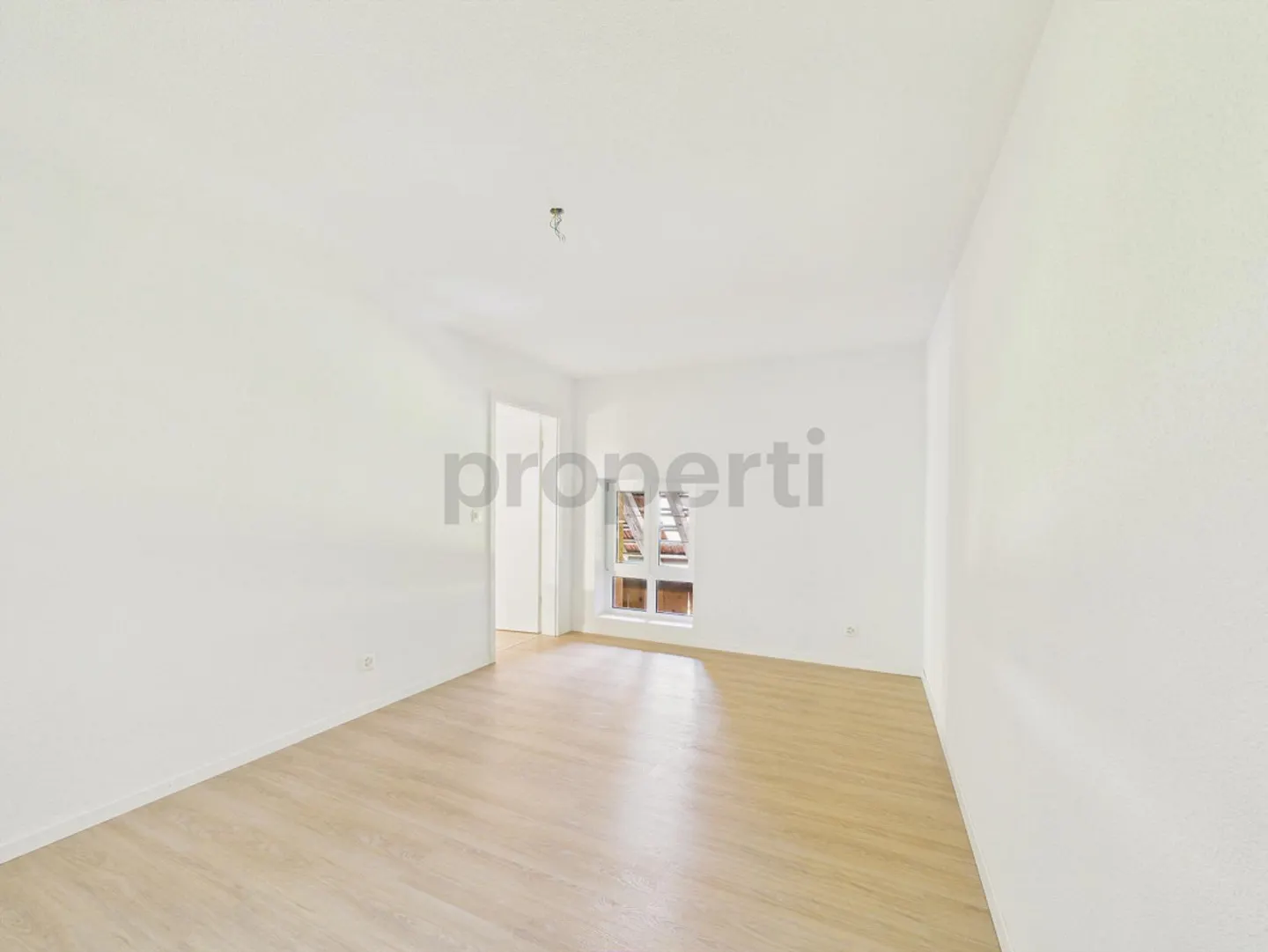 Stilvolles Apartment mit Balkon - Foto 10 von 18