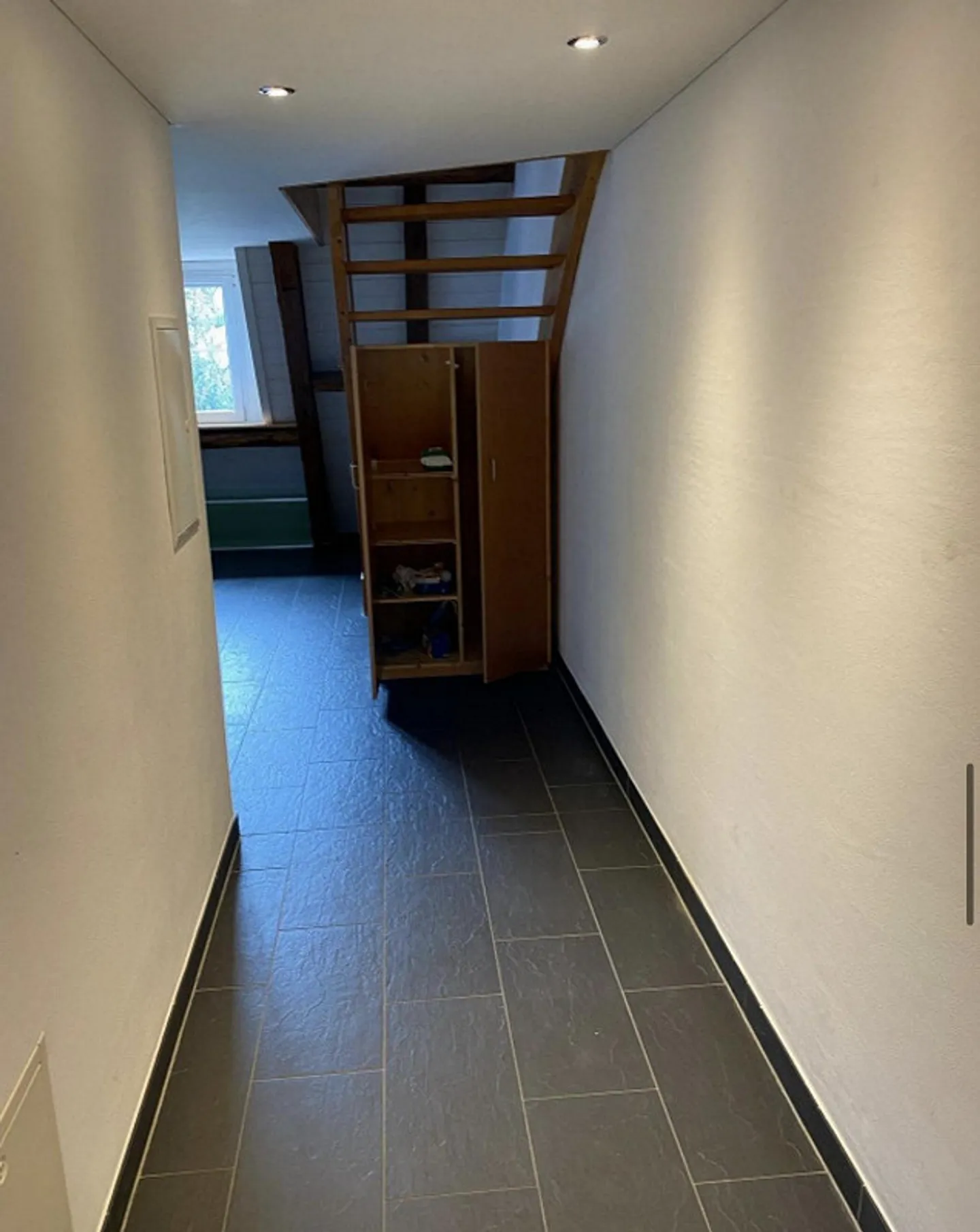 Appartamento duplex 2,5 locali con grande terrazza - disponibile immediatamente - Foto 12 di 13
