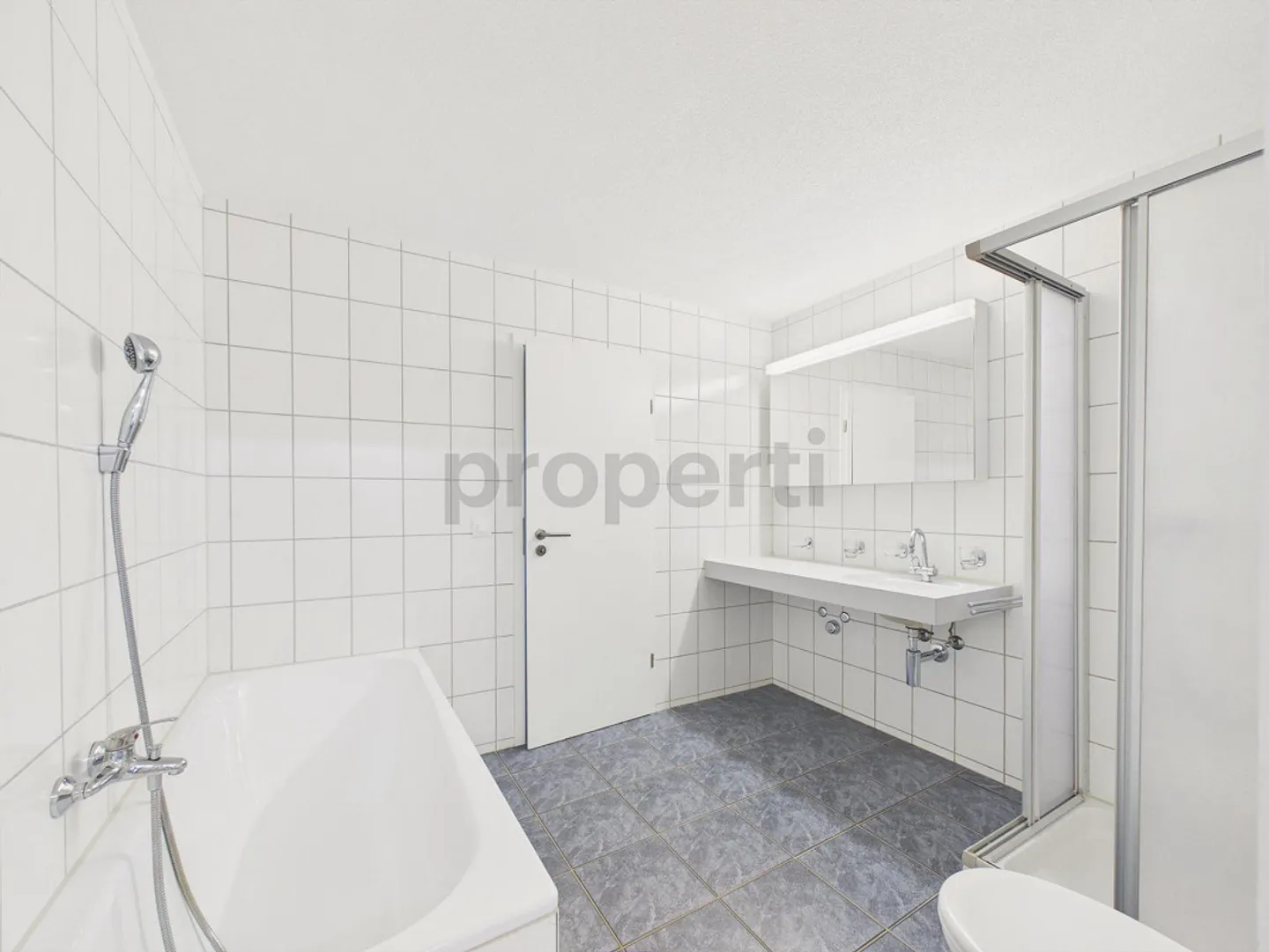 Stilvolles Apartment mit Balkon - Foto 13 von 18