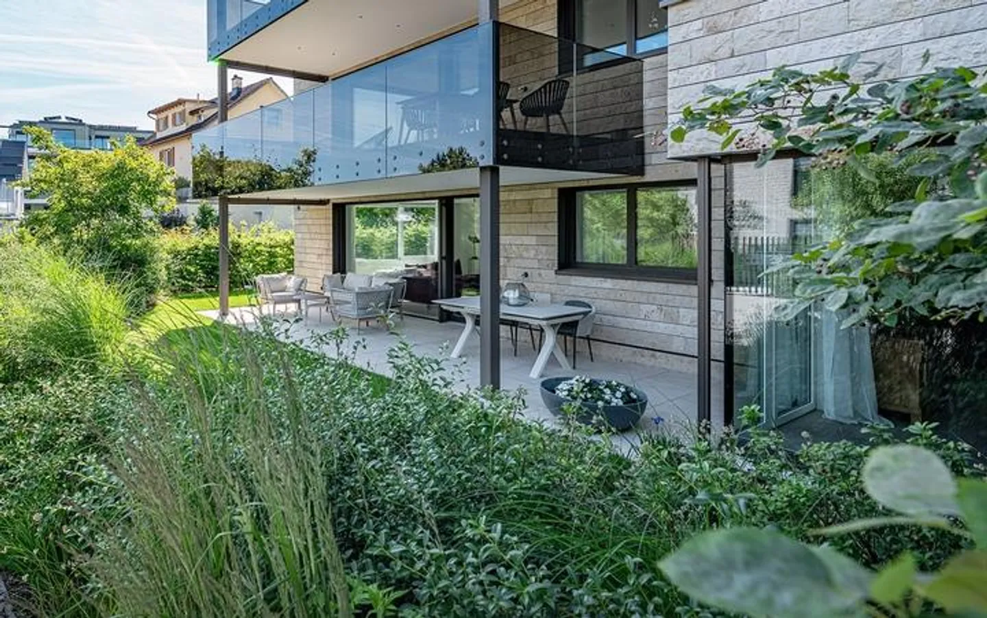 MODERN ELEGANCE BY THE LAKE - 2024 BUILT DESIGN APARTMENT IN LACHEN - Photo 1 of 8