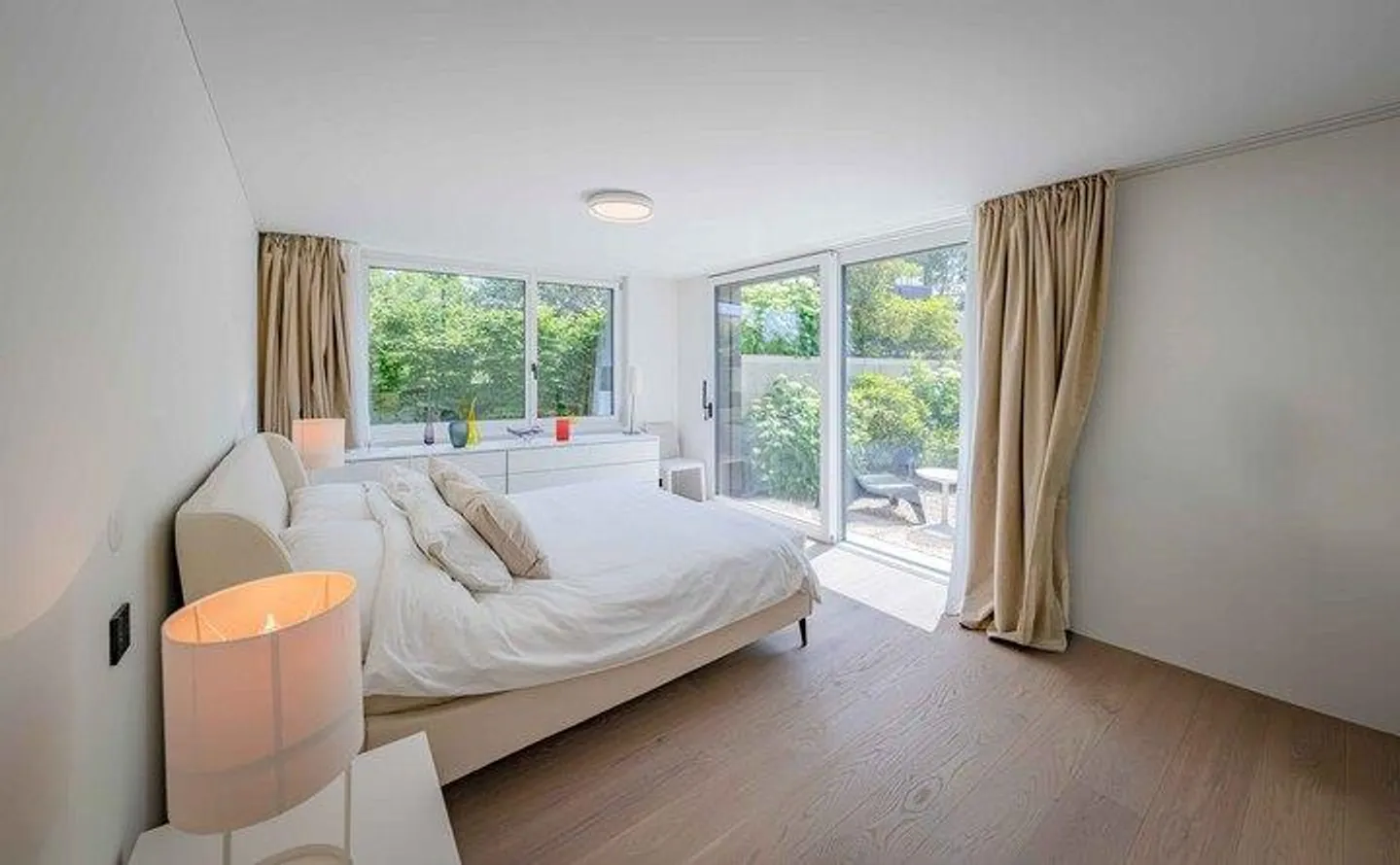 MODERN ELEGANCE BY THE LAKE - 2024 BUILT DESIGN APARTMENT IN LACHEN - Photo 6 of 8