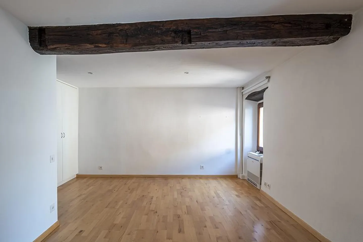 4.5-ROOM SINGLE-FAMILY HOUSE IN CADRO - Photo 7 of 16