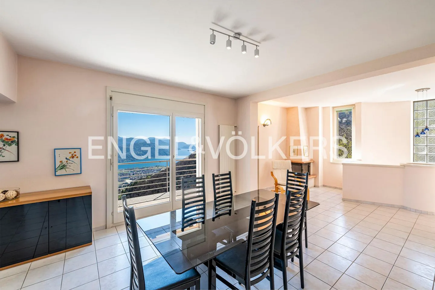 Einfamilienhaus mit atemberaubendem Seeblick - Foto 5 von 13
