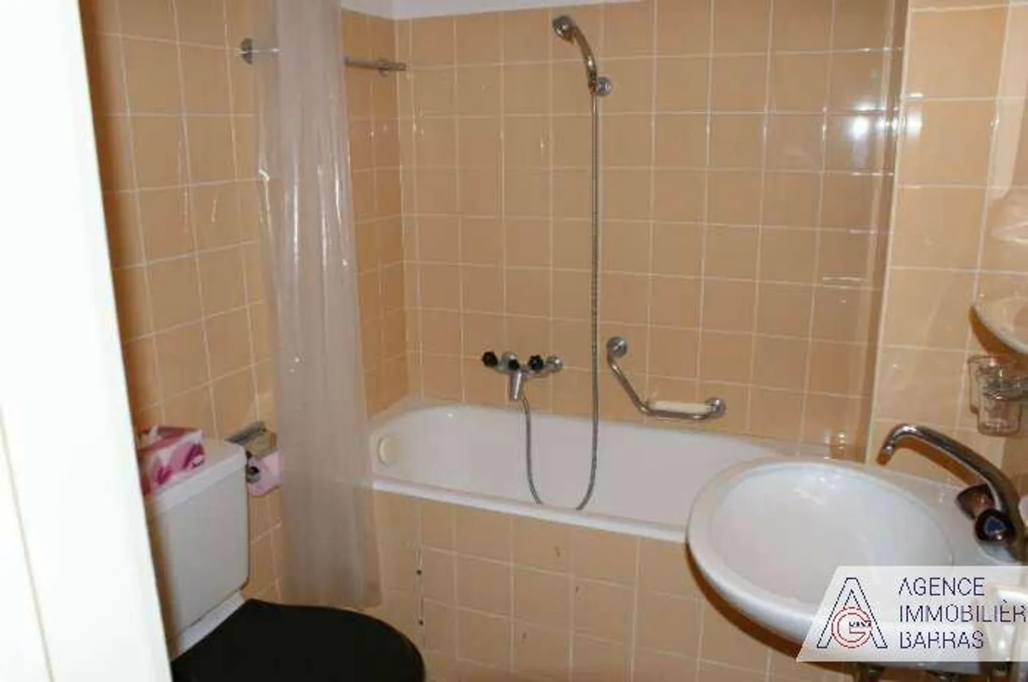 LOC 278 - FOUMOU TANGOU 18 - Foto 8 von 10