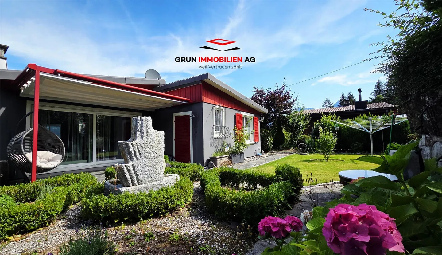 Casa unifamiliare indipendente con vista mozzafiato sul lago di Walen e bellissimo giardino - Foto 1 di 20