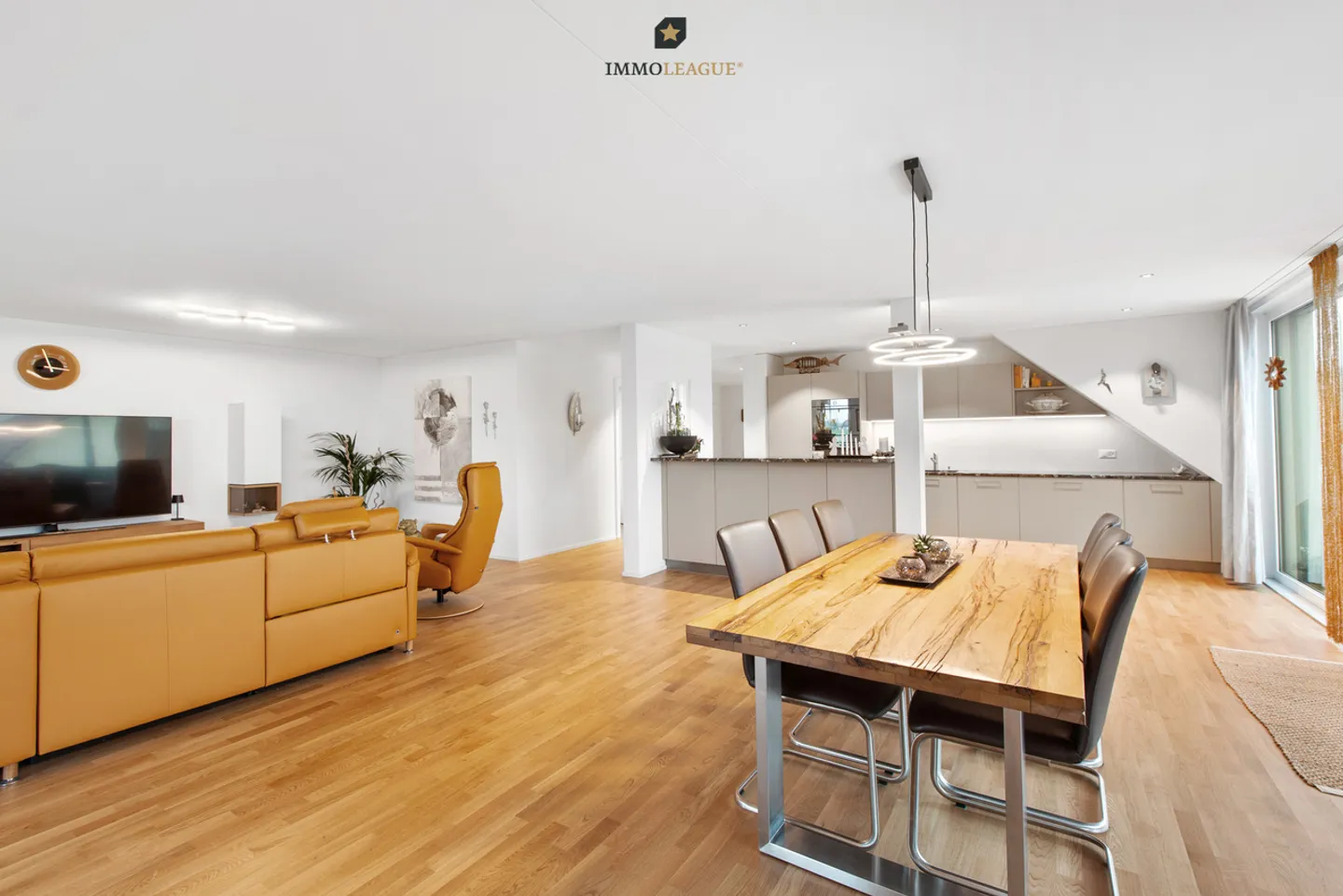 Penthouse apartment with plenty of space & impressive view of the Säntis - Photo 2 of 16