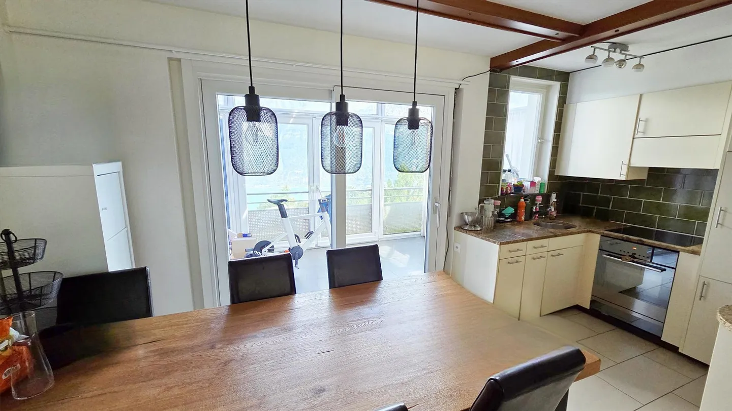 Casa unifamiliare indipendente con vista mozzafiato sul lago di Walen e bellissimo giardino - Foto 11 di 20