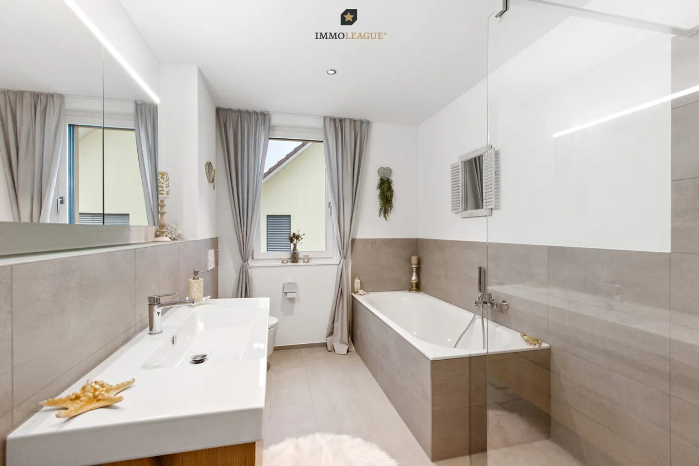 Penthouse apartment with plenty of space & impressive view of the Säntis - Photo 7 of 16