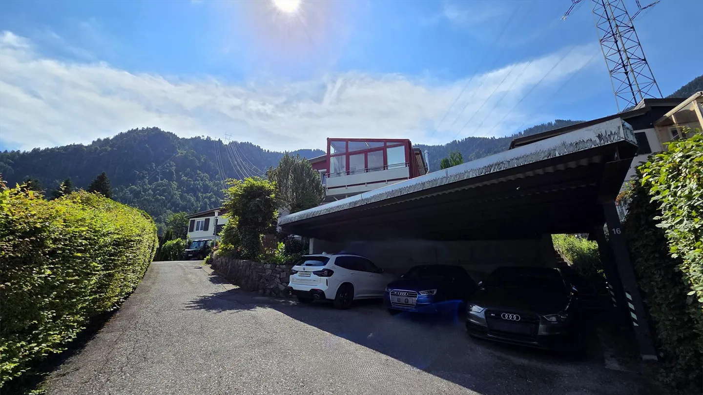 Casa unifamiliare indipendente con vista mozzafiato sul lago di Walen e bellissimo giardino - Foto 6 di 20