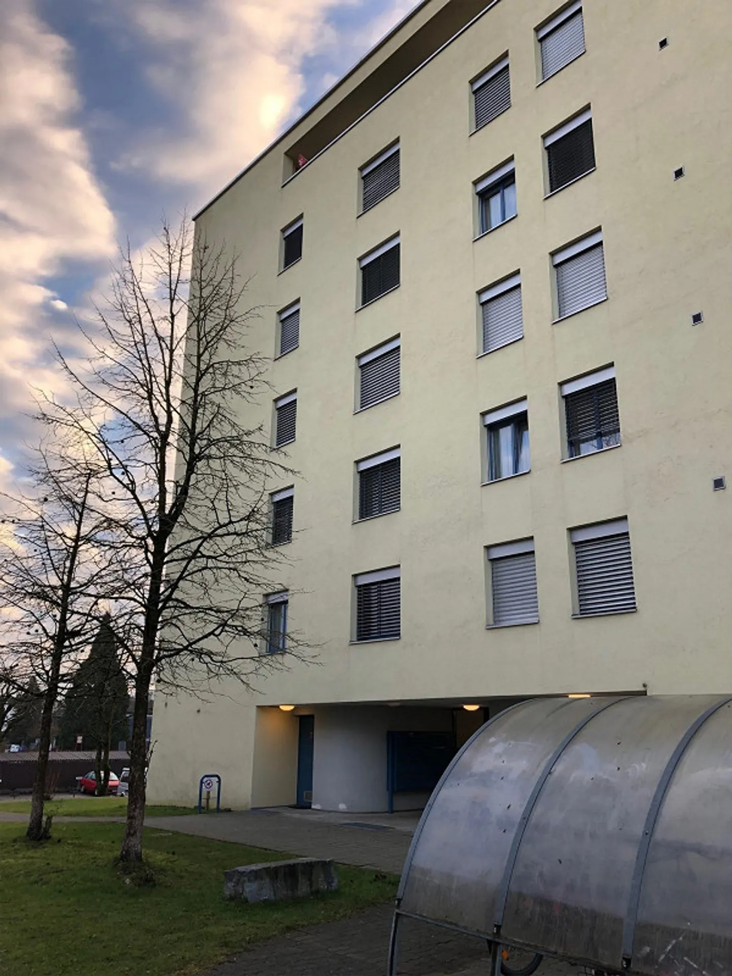 Espace de vie spacieux et confortable - Appartement de 6,5 pièces dans un endroit calme - Photo 1 sur 7