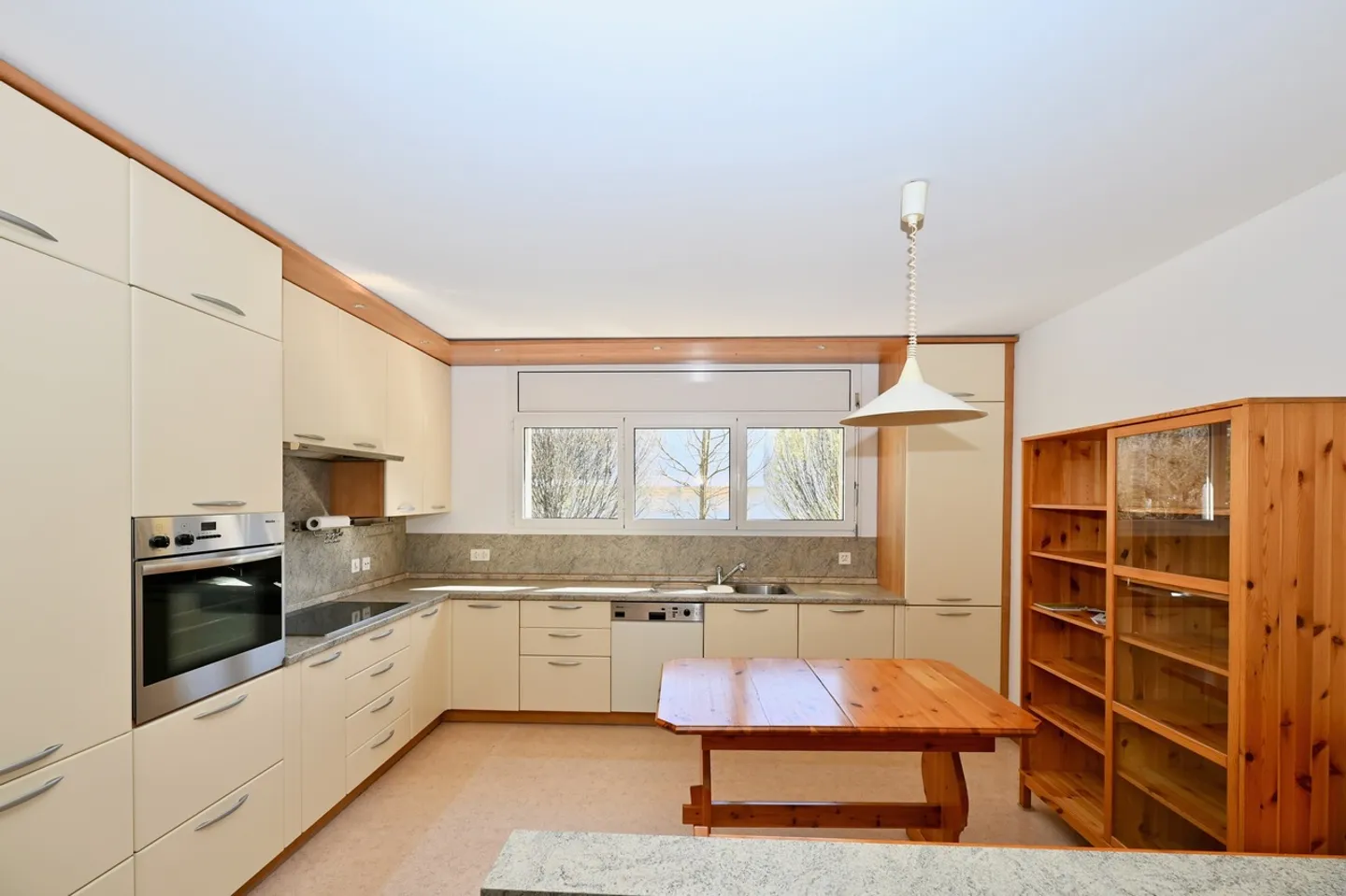 Bright Apartment with Private Garden in a Two-Family House - Photo 7 of 14