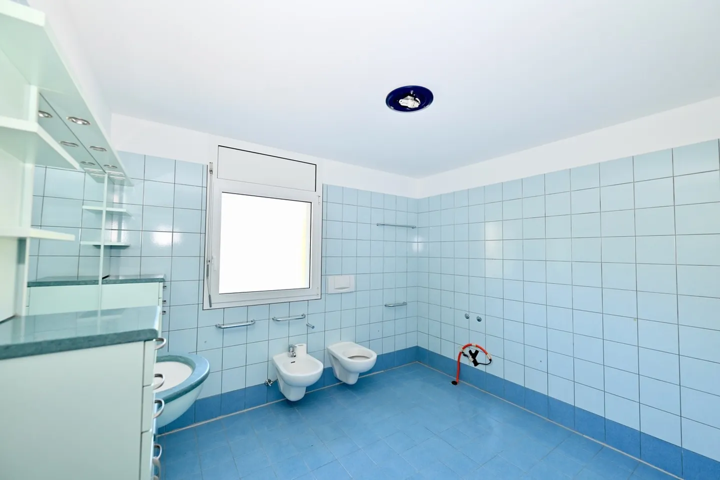 Bright Apartment with Private Garden in a Two-Family House - Photo 11 of 14