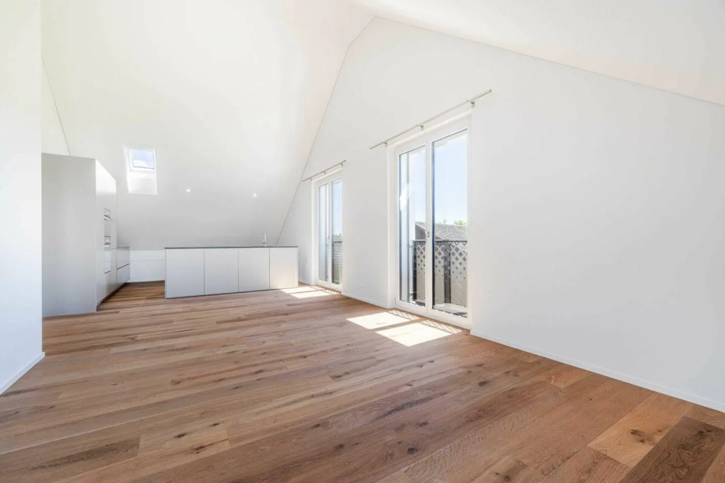 Charmantes Penthouse mit Terrasse - Foto 4 von 9